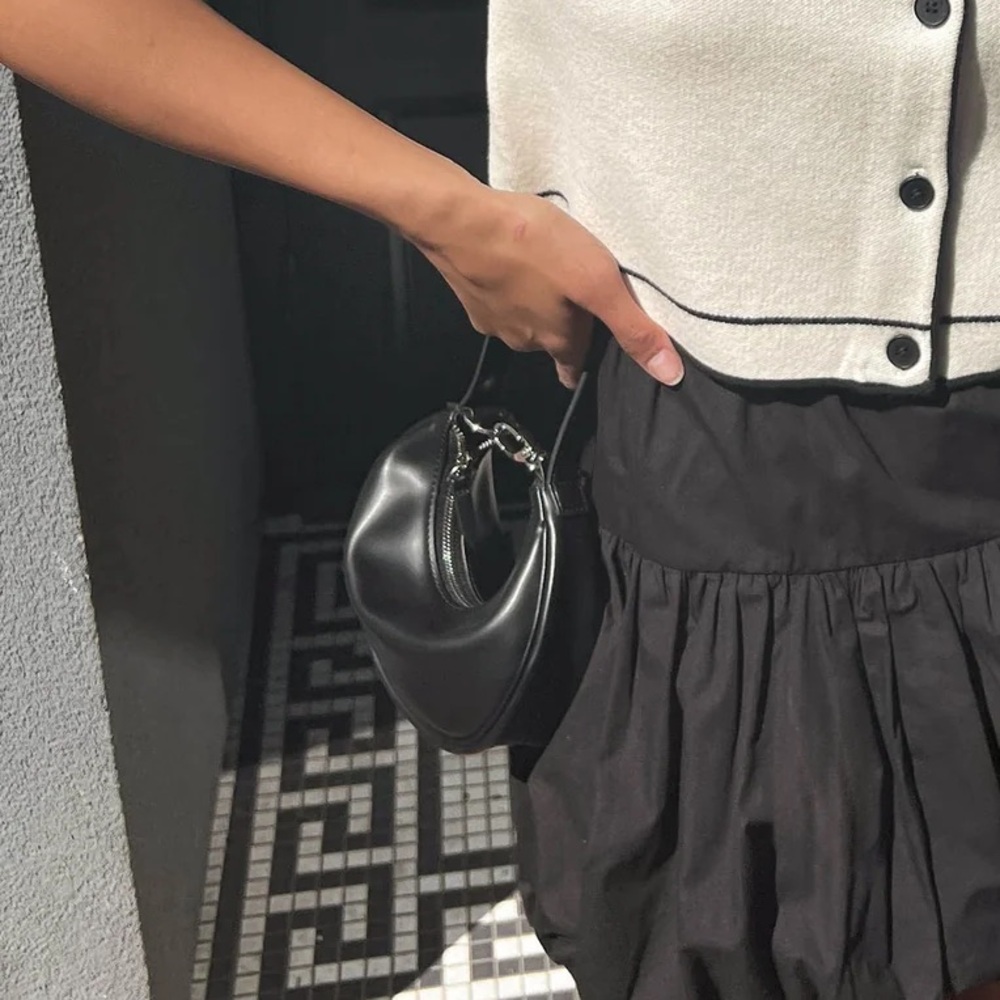 Oak and fort Micro small black handbag